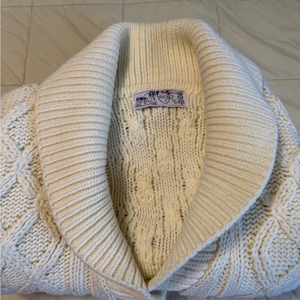 Vintage Macy's Ivory Cable Knit Cardigan Sweater grandma core - Picture 9 of 9